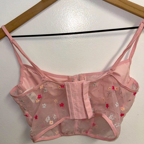 Adorable Floral Corset Top - Picture 3 of 3